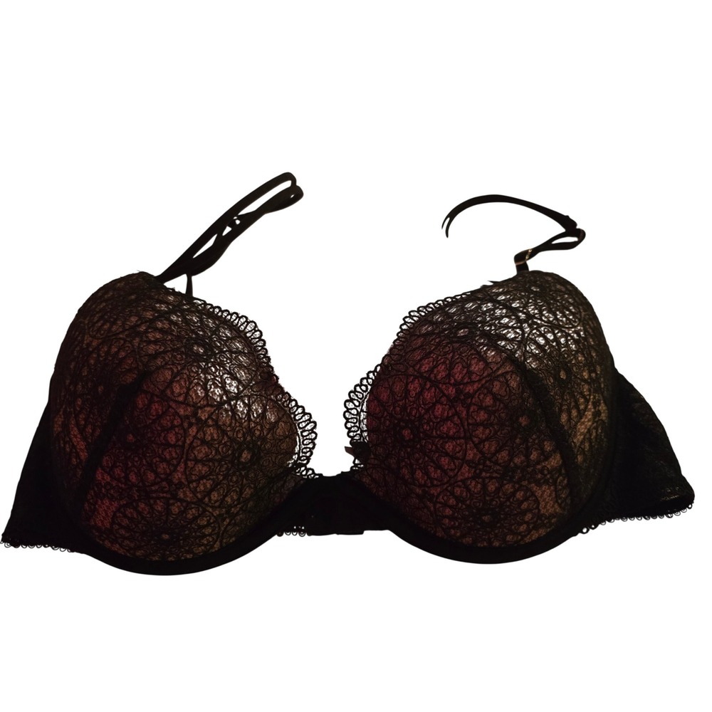 Daisy Fuentes Intimates Black Lace Underwire Bra‎ 36C Pink Lining Scalloped Trim
